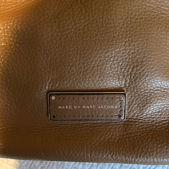 Taupe Marc Jacobs Purse - Picture 2 of 5